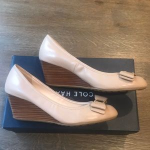 ⚡️FLASH SALE ⚡️Cole Haan Tali Grand Bow Wedge